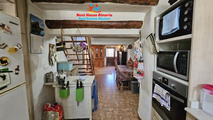 Image No.12-3 Bed Country House for sale