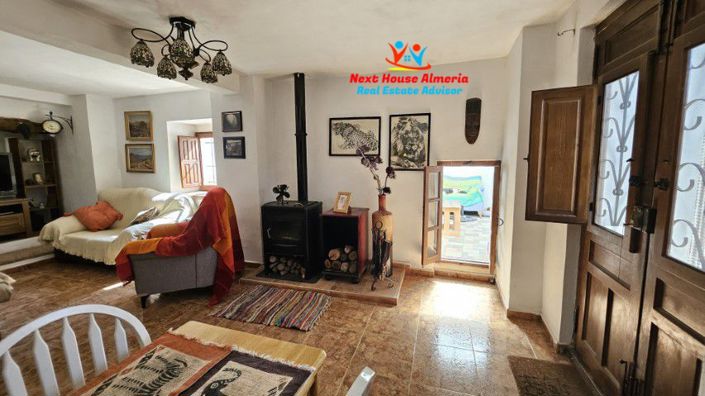 Image No.16-3 Bed Country House for sale