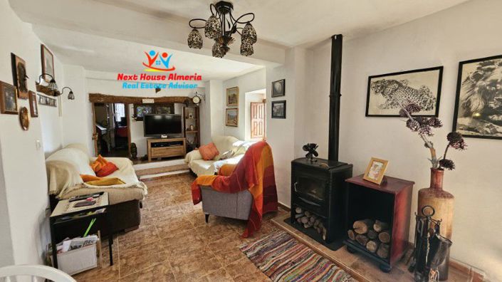 Image No.17-3 Bed Country House for sale