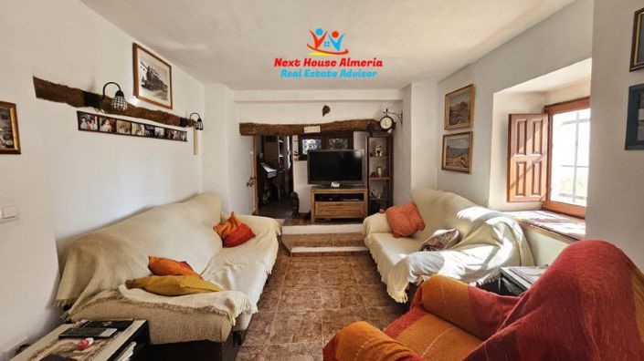 Image No.18-3 Bed Country House for sale