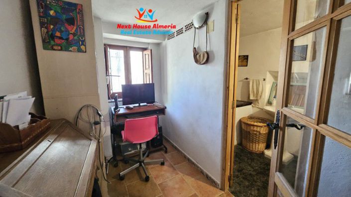 Image No.19-3 Bed Country House for sale