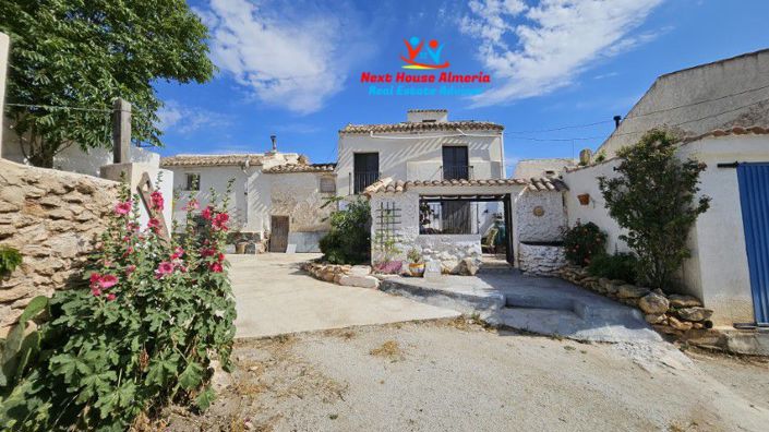 Image No.3-3 Bed Country House for sale