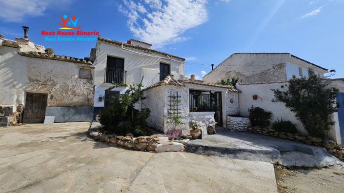 Image No.4-3 Bed Country House for sale