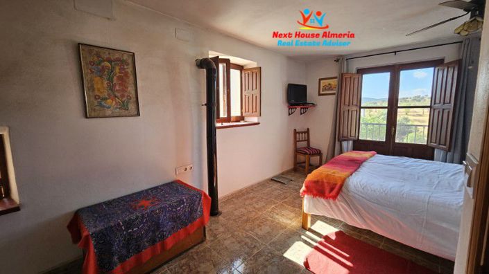 Image No.42-3 Bed Country House for sale