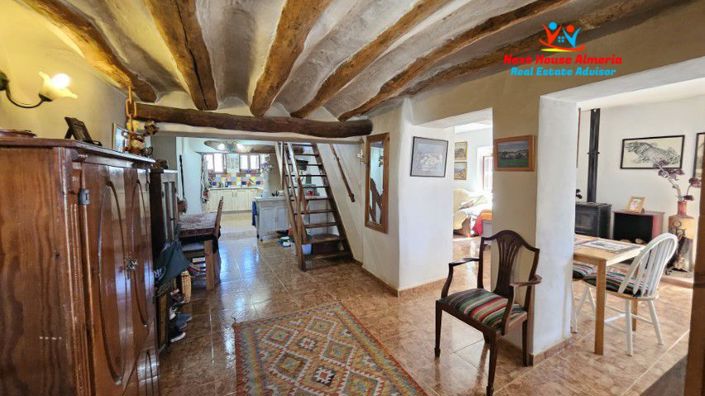 Image No.6-3 Bed Country House for sale