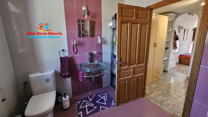 Image No.50-3 Bed Country House for sale