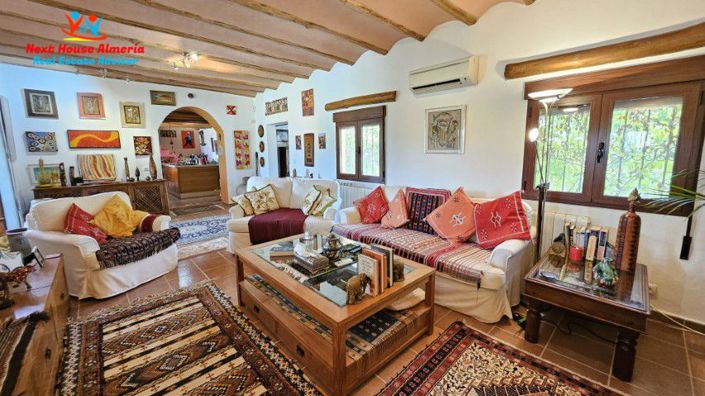 Image No.20-3 Bed Country House for sale