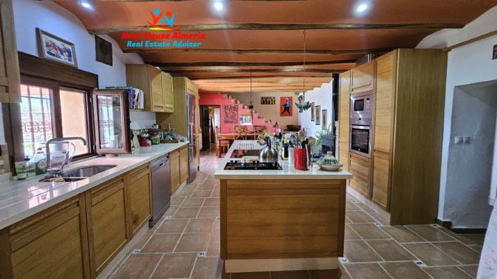 Image No.33-3 Bed Country House for sale