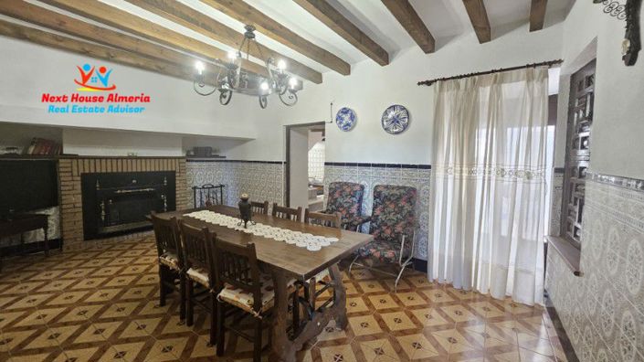 Image No.15-3 Bed Townhouse for sale