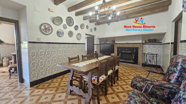 Image No.17-3 Bed Townhouse for sale