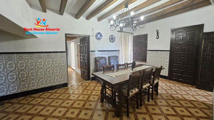 Image No.33-3 Bed Townhouse for sale