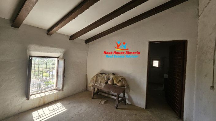 Image No.15-5 Bed Country House for sale