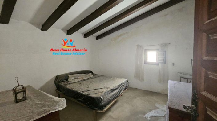 Image No.16-5 Bed Country House for sale