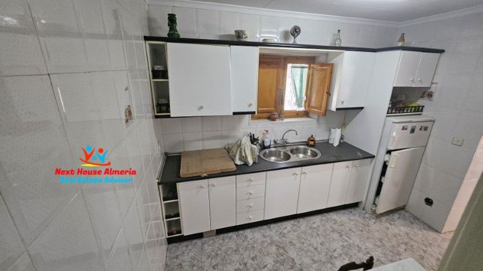 Image No.27-5 Bed Country House for sale