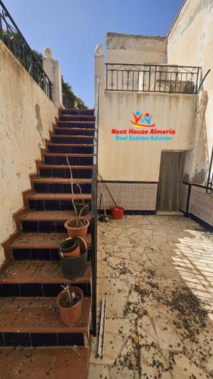 Image No.50-5 Bed Country House for sale