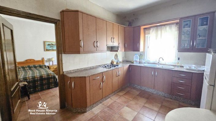 Image No.18-3 Bed Country House for sale