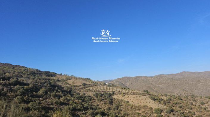 Image No.5-3 Bed Country House for sale