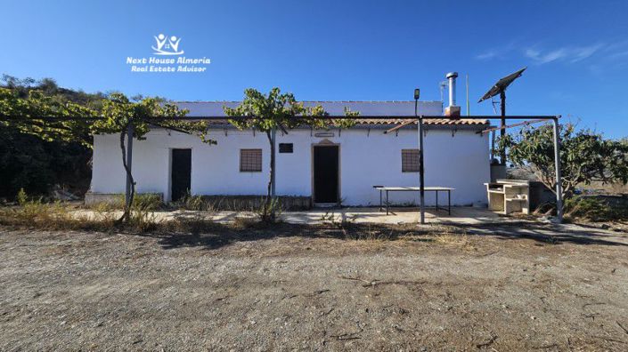 Image No.9-3 Bed Country House for sale