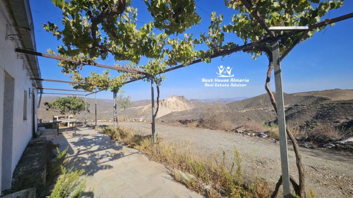 Image No.10-3 Bed Country House for sale