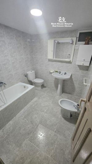 Image No.21-5 Bed Townhouse for sale