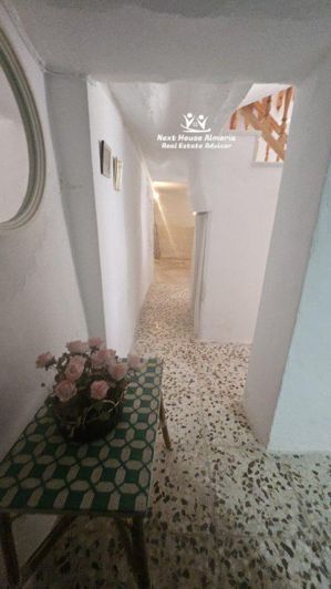 Image No.23-5 Bed Townhouse for sale