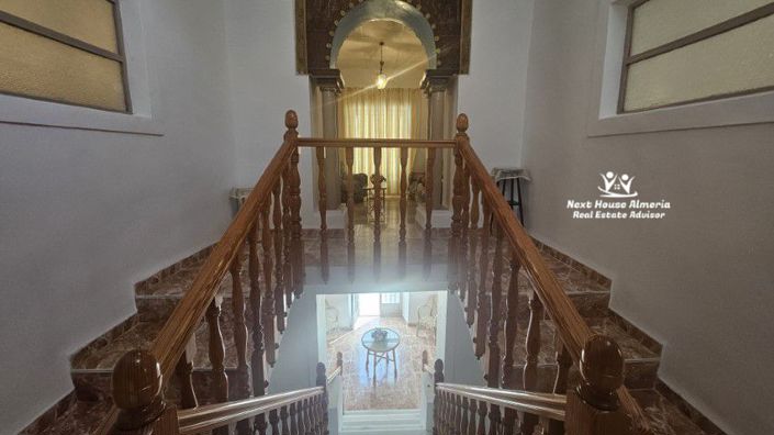 Image No.46-5 Bed Townhouse for sale