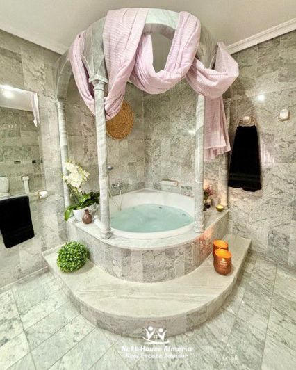 Image No.45-4 Bed Villa for sale