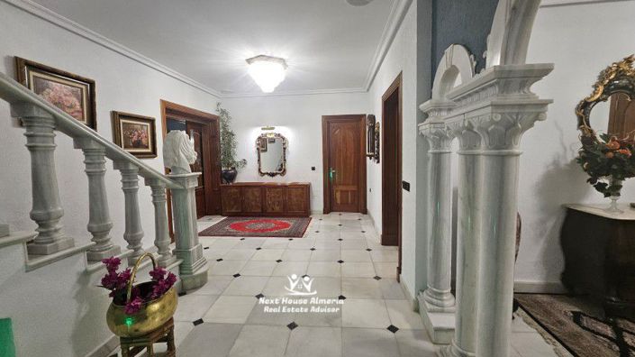 Image No.9-4 Bed Villa for sale