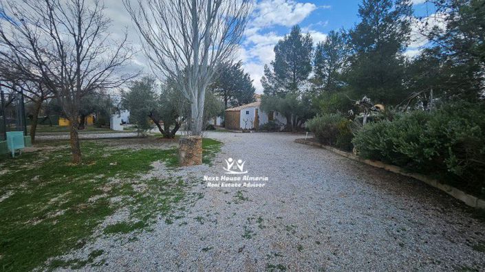 Image No.27-18 Bed Country House for sale