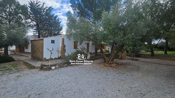 Image No.29-18 Bed Country House for sale