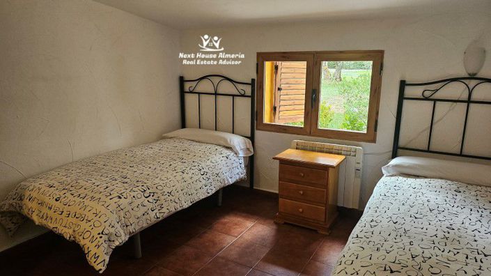 Image No.43-18 Bed Country House for sale