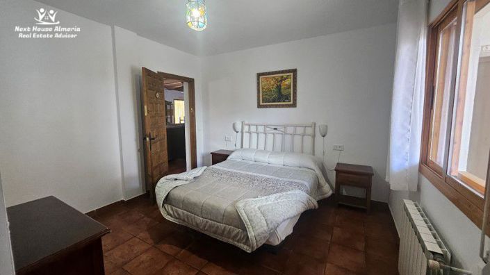 Image No.49-18 Bed Country House for sale