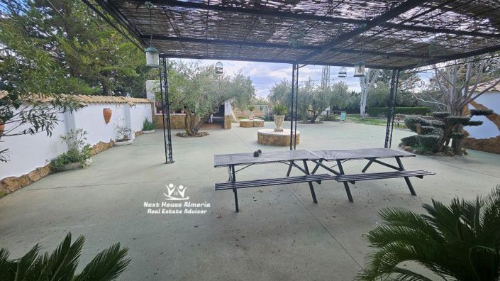 Image No.6-18 Bed Country House for sale