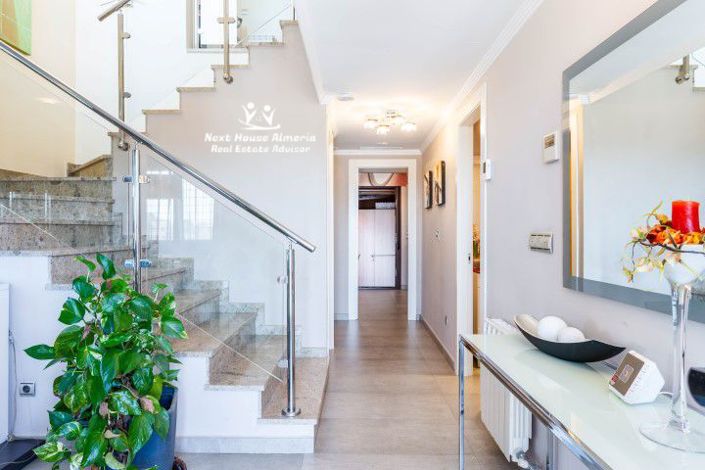 Image No.15-4 Bed Villa for sale