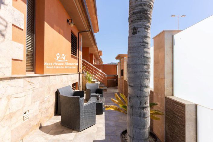 Image No.43-4 Bed Villa for sale