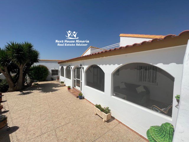Image No.4-4 Bed Villa for sale