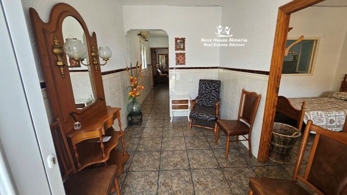 Image No.18-3 Bed Townhouse for sale