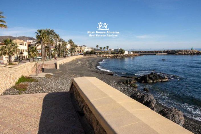 Image No.3-3 Bed Townhouse for sale