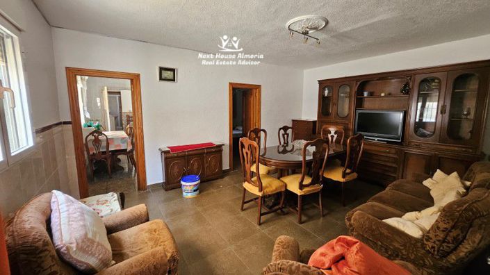 Image No.29-3 Bed Townhouse for sale