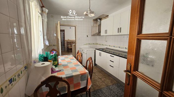 Image No.38-3 Bed Townhouse for sale