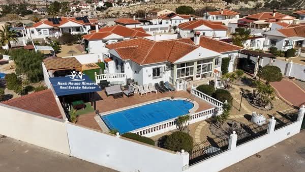 Image No.39-4 Bed Villa for sale