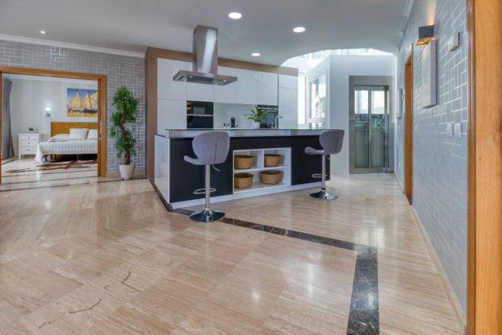 Image No.25-7 Bed Villa for sale