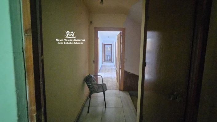 Image No.30-9 Bed Townhouse for sale