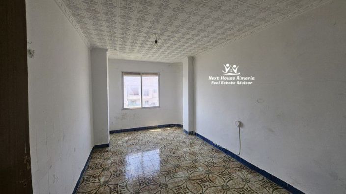 Image No.38-9 Bed Townhouse for sale