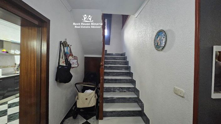 Image No.15-3 Bed Townhouse for sale