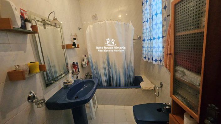 Image No.29-3 Bed Townhouse for sale