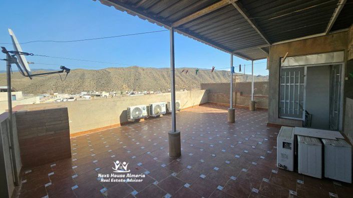 Image No.39-3 Bed Townhouse for sale