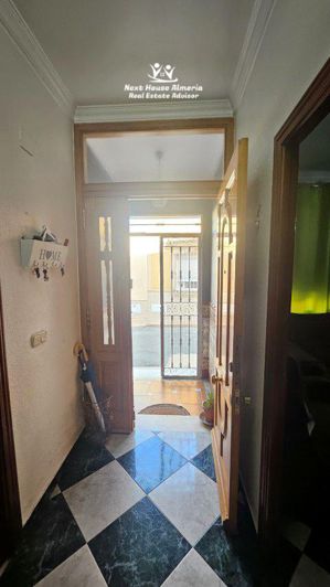 Image No.6-3 Bed Townhouse for sale