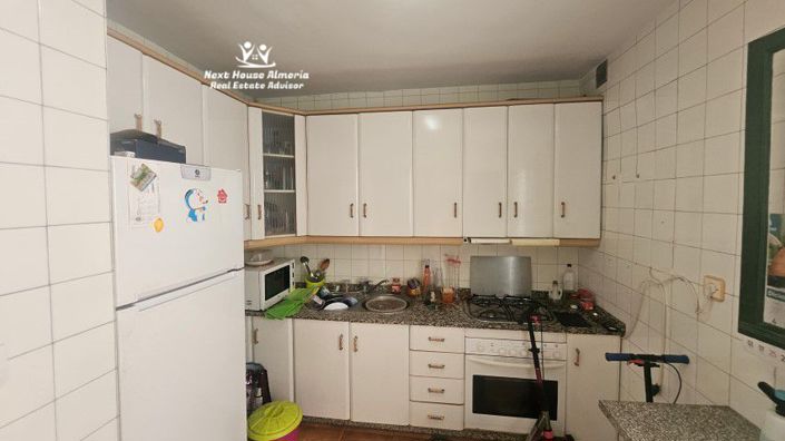 Image No.19-4 Bed Townhouse for sale