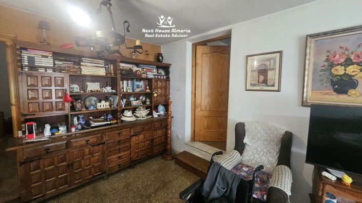 Image No.27-4 Bed Townhouse for sale